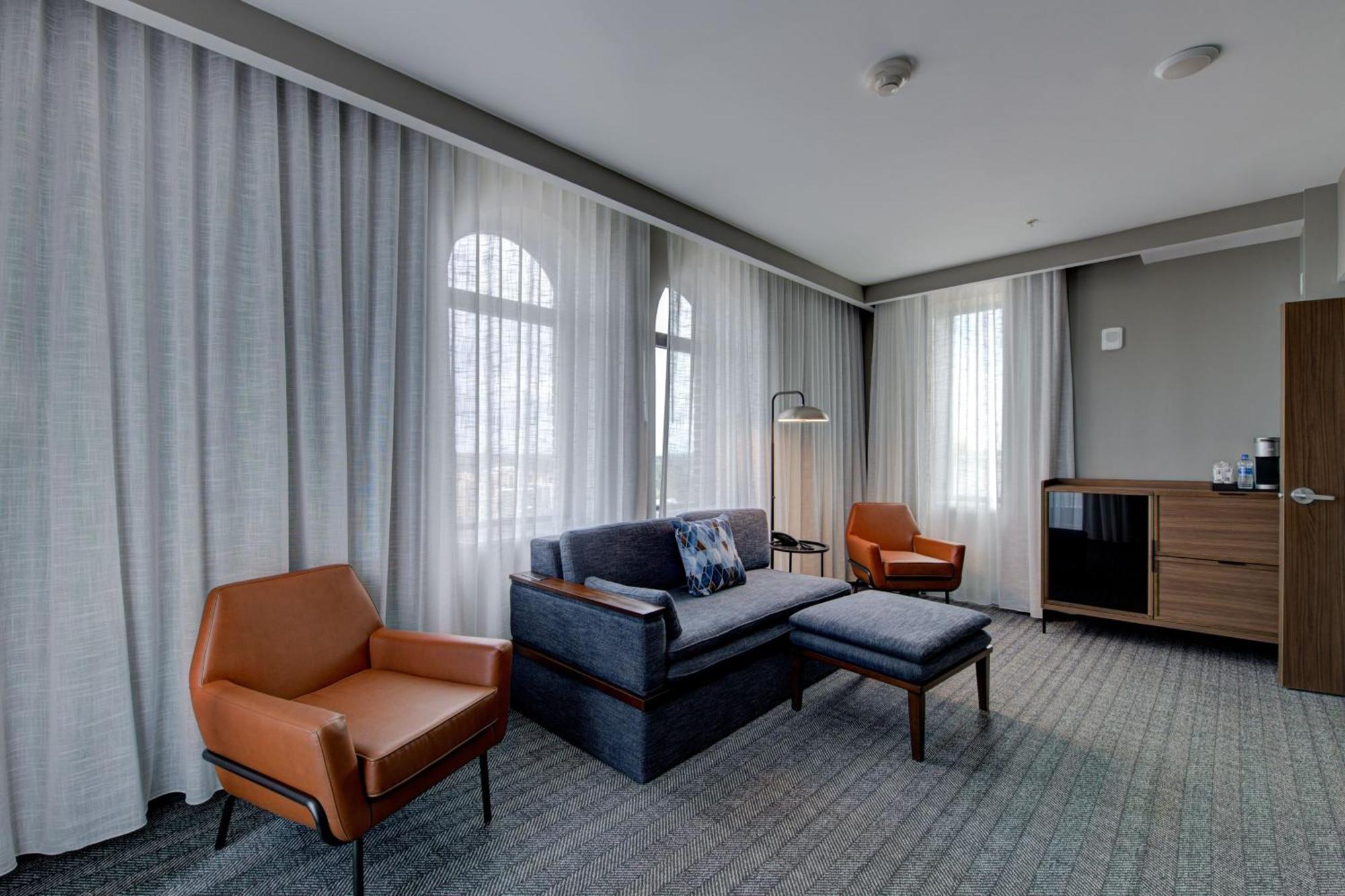 The Threefoot Hotel, Meridian, A Tribute Portfolio Hotel Extérieur photo